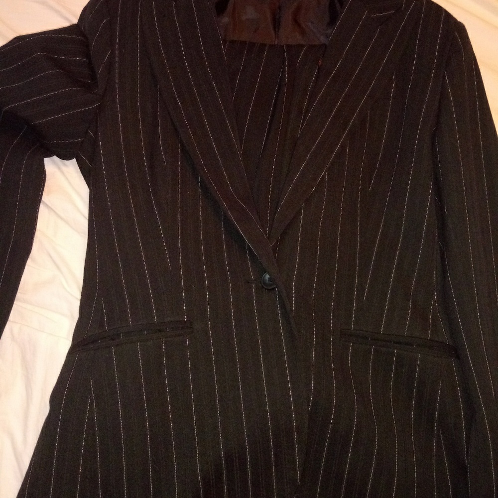 Norma kamali pin striped business suit sz 10 woman